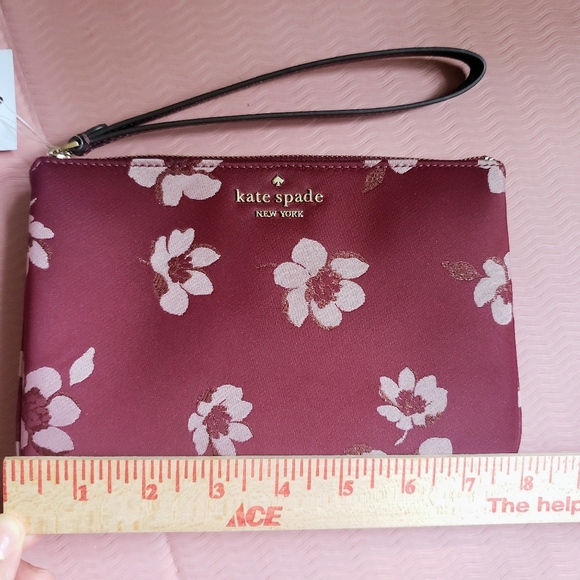 Kate Spade Chelsea The Little Better Floral Large Wristlet, NWT - Picture 8 of 12